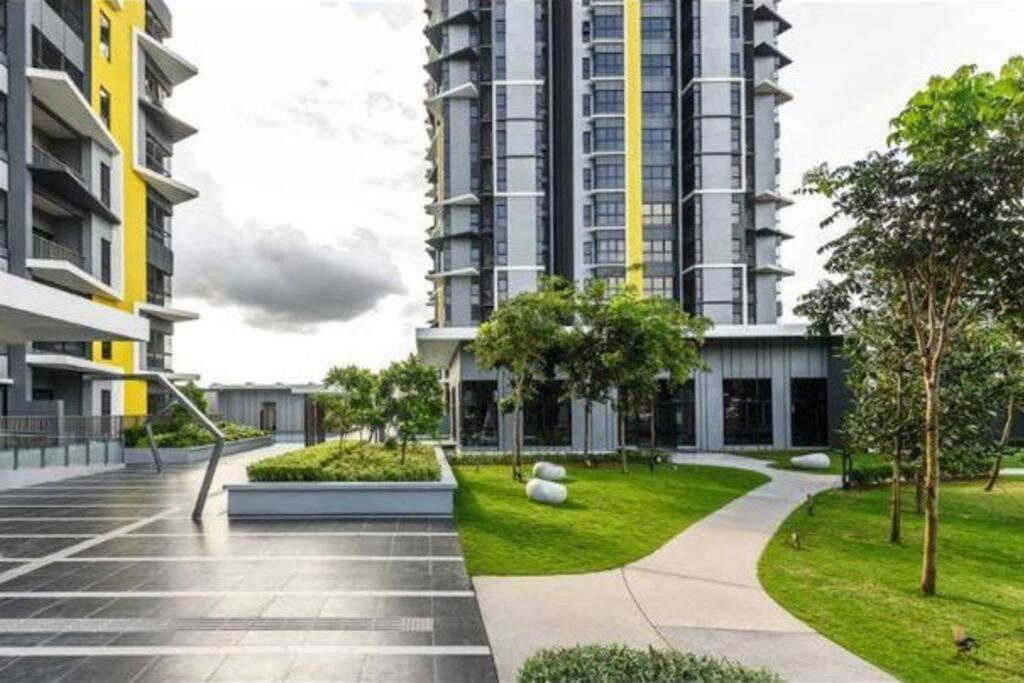 Cozy Mayfair Homestay Puchong Exterior foto